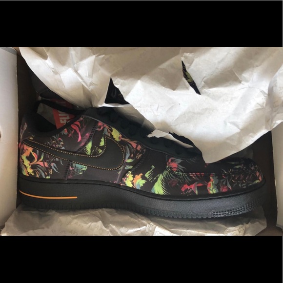 Nike af1 floral print - Picture 2 of 2